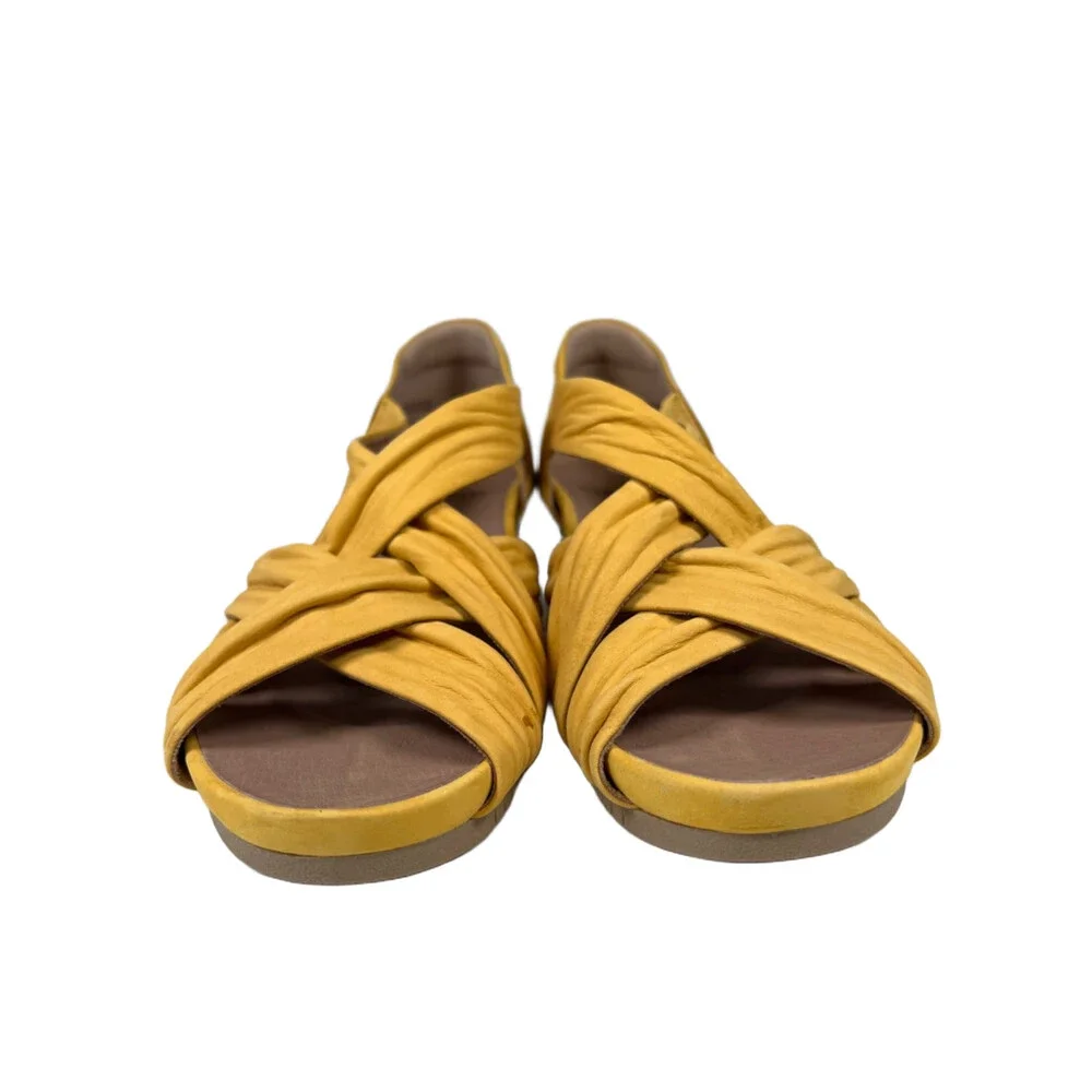 Earth Women's Yellow Ficus Gemini Suede Cross Strap Low Wedge Sandals - 9